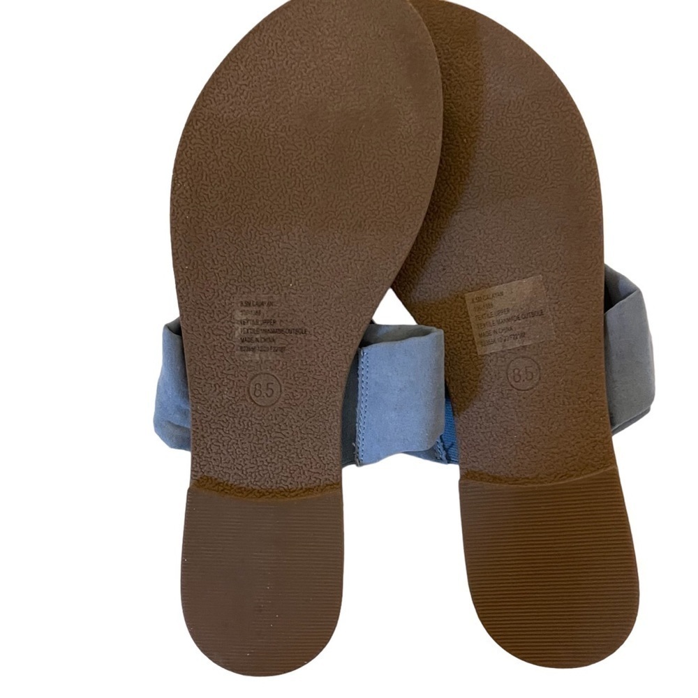 NEW LIZ CLAIBORNE Calayan Dusty Blue Sandals - Picture 6 of 7